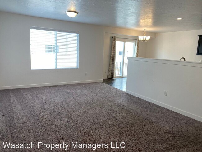 Building Photo - 3 br, 2 bath House - 54 E. Sawmill Row #1071