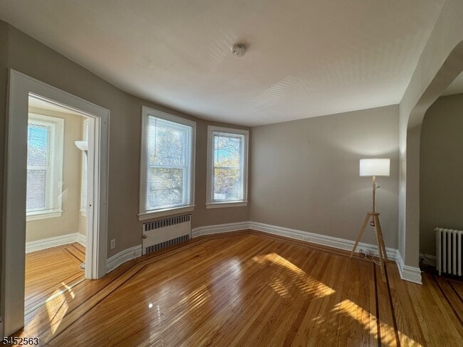 Building Photo - 271 Davis Ave
