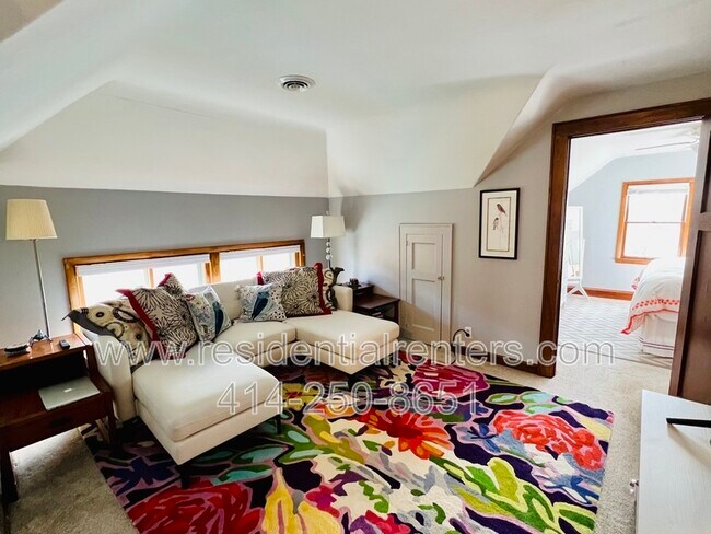 Foto del edificio - 2374 N 61st Street