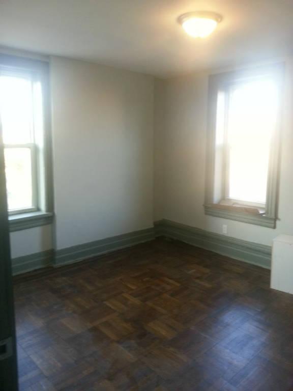 Building Photo - 144 Stuyvesant Ave