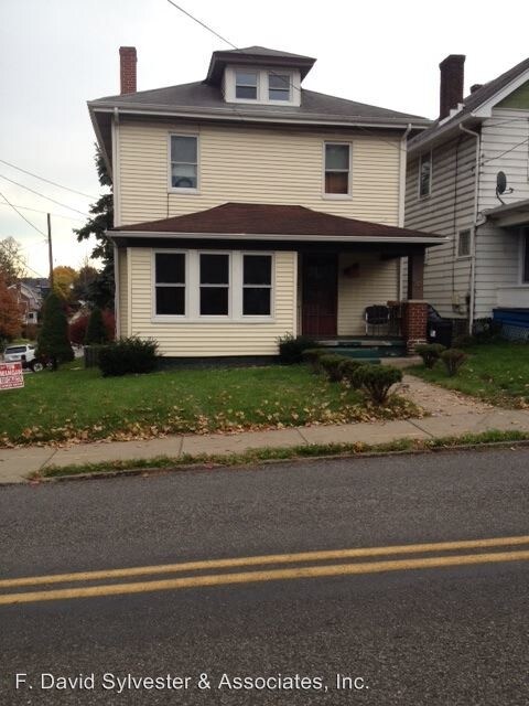 Foto principal - 705 Maple St