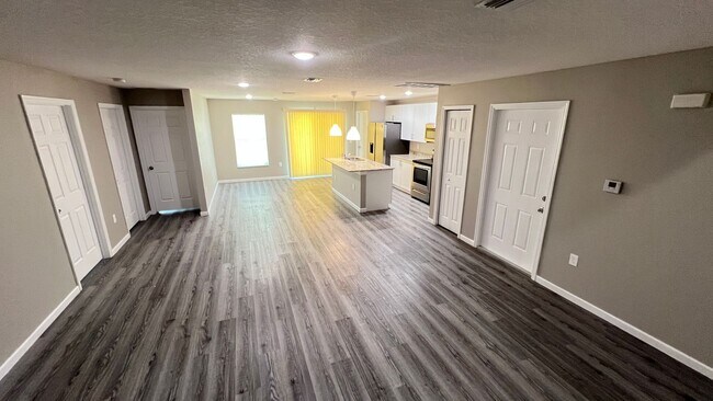 Foto del edificio - Wonderful BRAND NEW 4Bd/2Ba Home in Palm Bay!!