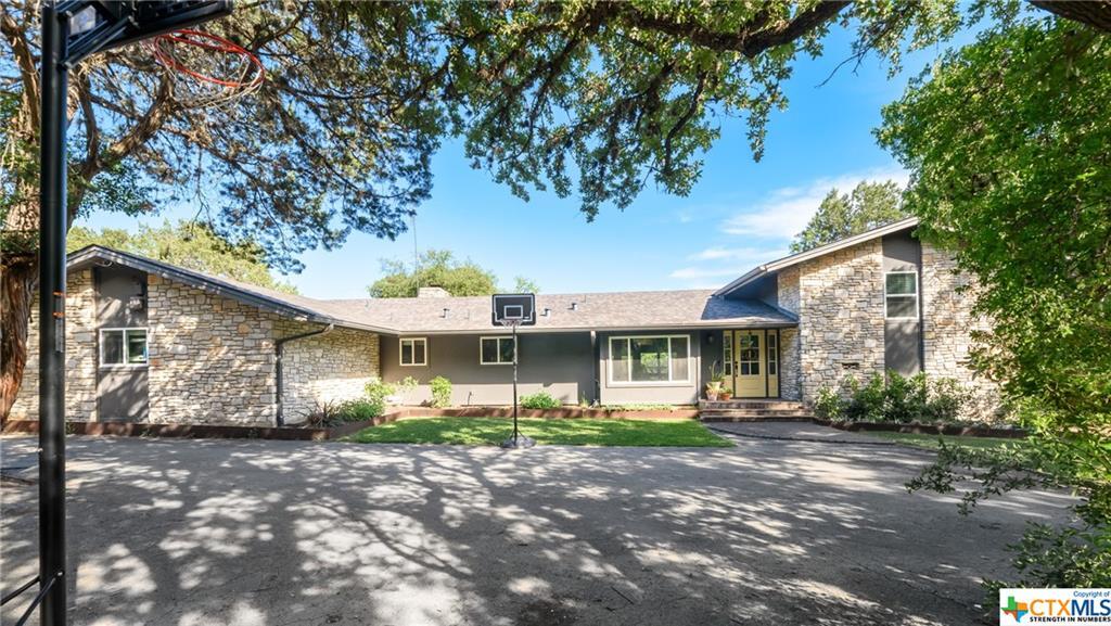Primary Photo - 948 Encino Dr