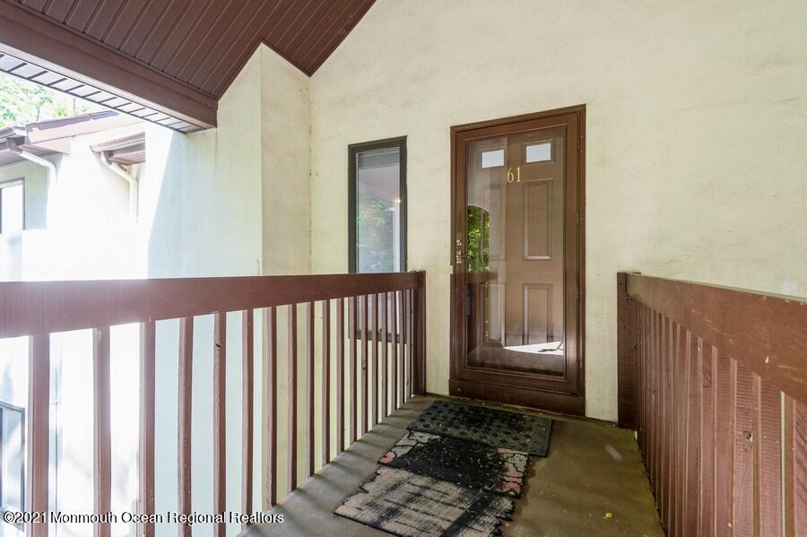 Primary Photo - 61 Tower Hill Dr
