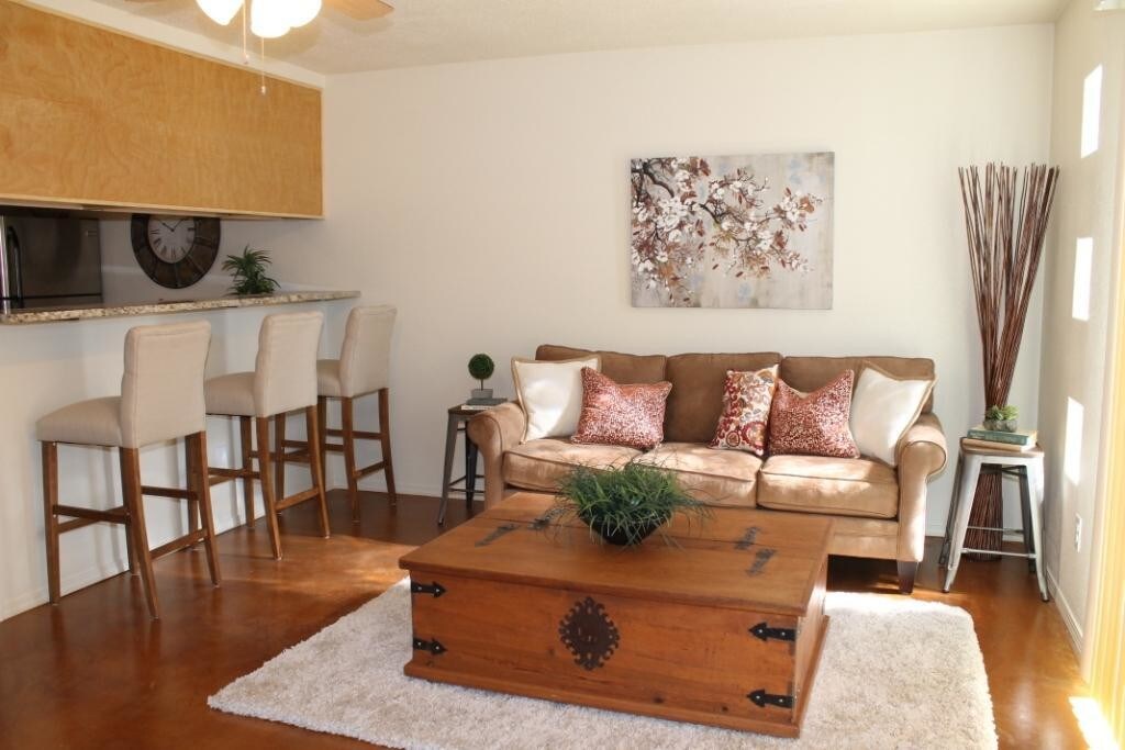 Foto principal - 600 8th St NW