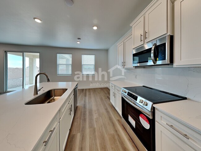 Building Photo - 6507 E Paseo Baranda