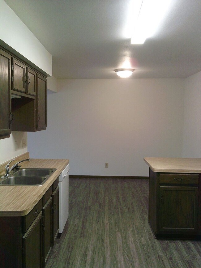 Foto del edificio - 2 Bedroom, 1.5 Bath Townhome
