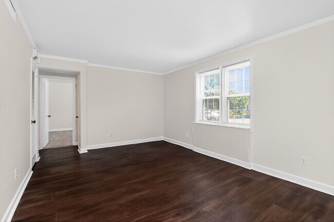 Foto del edificio - Lovely Two Bedroom Condo in Cotswold!