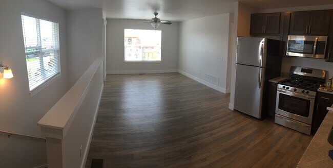 Building Photo - 5305 Westmorland Dr