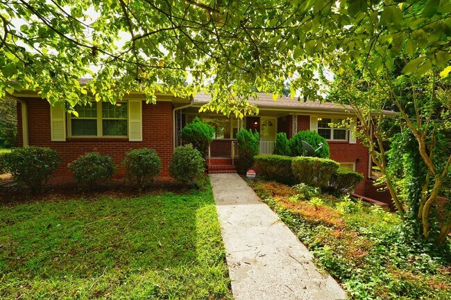 Foto del edificio - 3021 Old Concord Rd SE