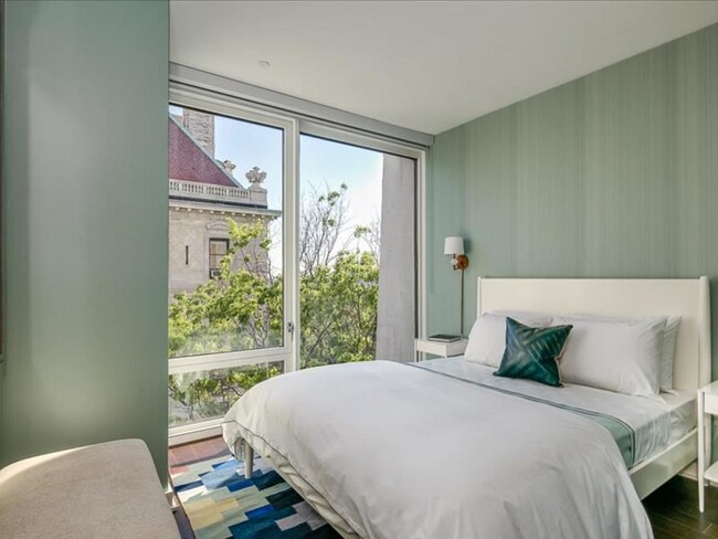 Foto del edificio - 400 W 113th St