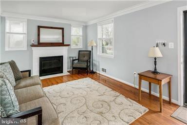 Foto del edificio - 6659 Jefferson Ave