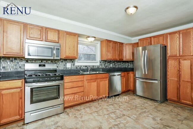 Foto del edificio - Available Now!