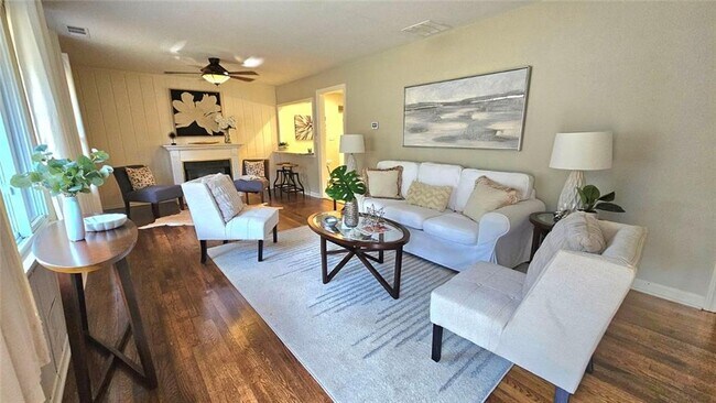 Foto del edificio - 2343 Hunting Valley Dr