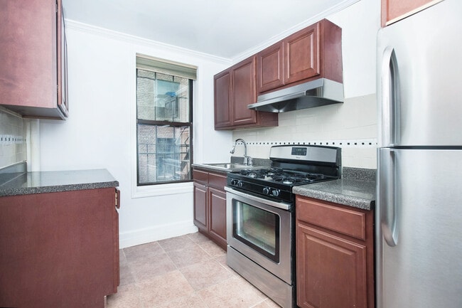 Building Photo - 226 W 150th St