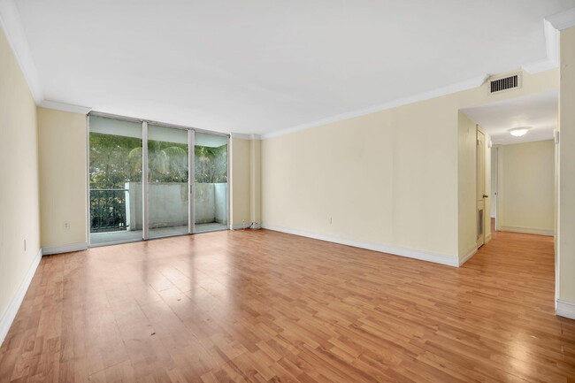 Foto del edificio - 2780 NE 183rd St