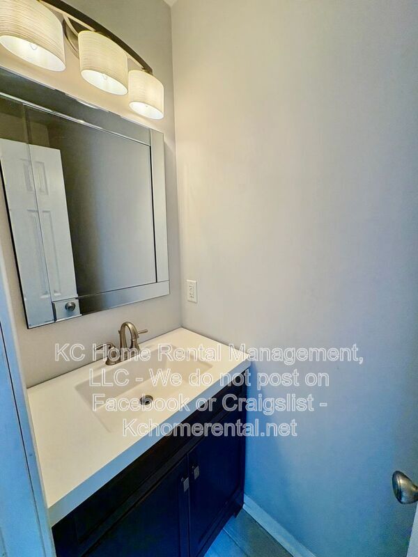 Foto del edificio - 8027 N Stoddard Ave