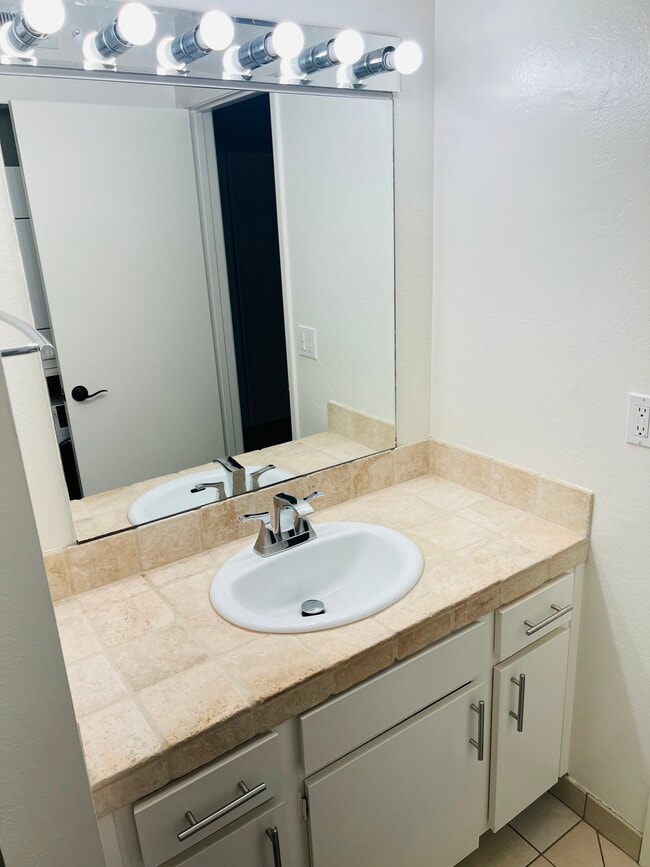 Building Photo - 3346 Kimber Ct
