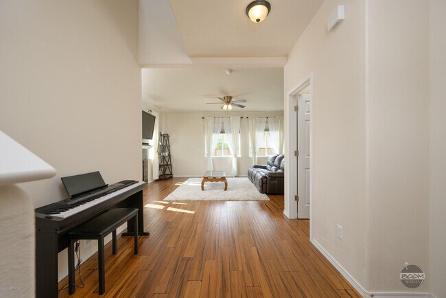 Foto del edificio - 844 N Back Eddy Cir