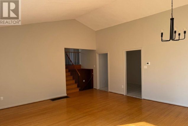 Building Photo - 19 Abitibi Av