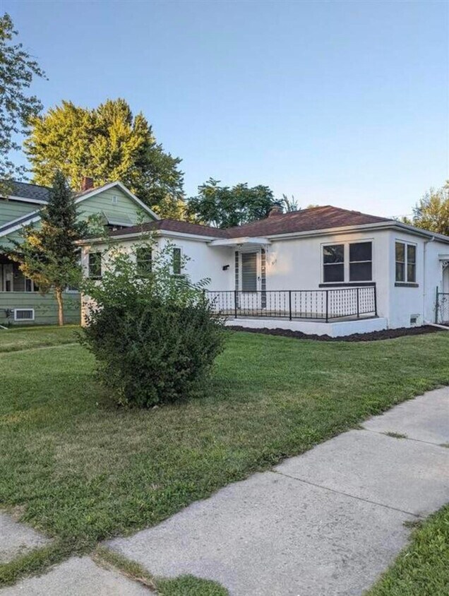 519 Fitzhugh St, Bay City, MI 48708 House Rental in Bay City, MI