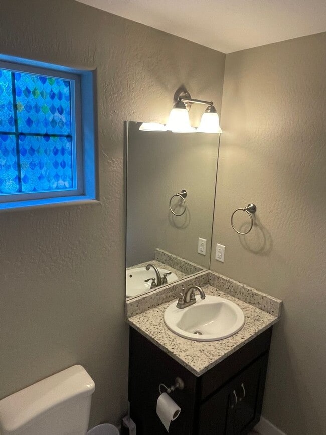 Building Photo - Shared house/Roommate