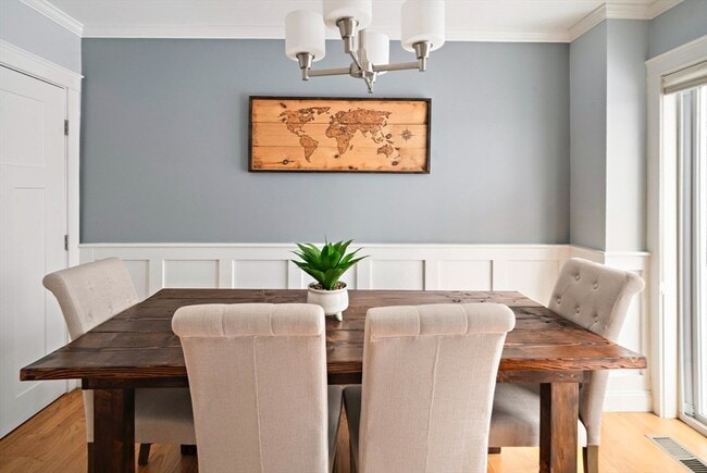 Foto del edificio - 182 E St