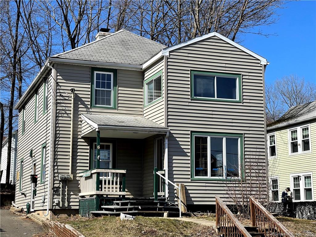 6 Woodbine St Unit 1, Bristol, CT 06010 Room for Rent in Bristol, CT