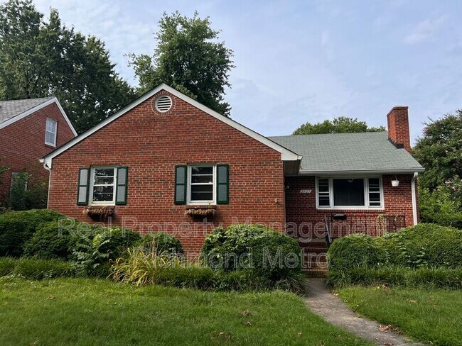 Building Photo - 3907 Kensington Ave