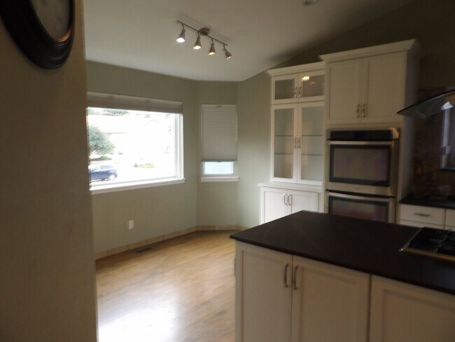 Foto del edificio - 1855 Smoke Ridge Dr