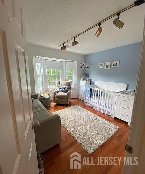 Building Photo - 360 Hadleigh Ln