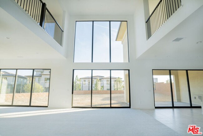Building Photo - 20402 Albion Wy