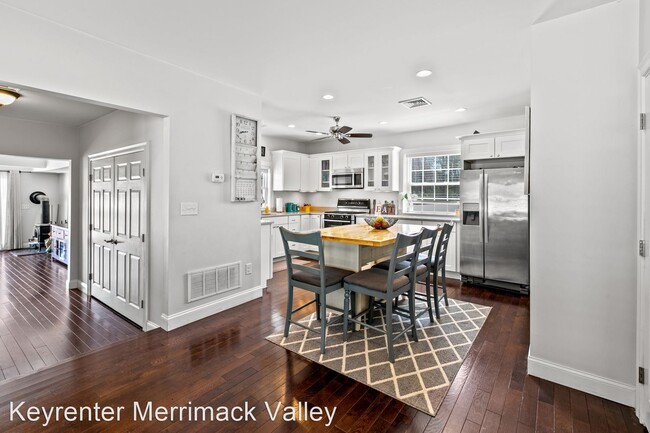 Foto del edificio - 3 br, 1.5 bath House - 651 Nashua Road