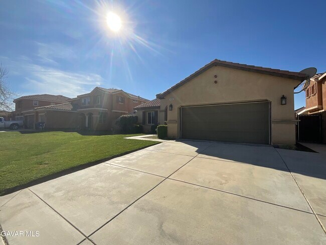 Foto del edificio - 6126 W Ave K1