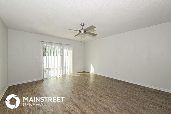 Building Photo - 524 Eiseman Wy