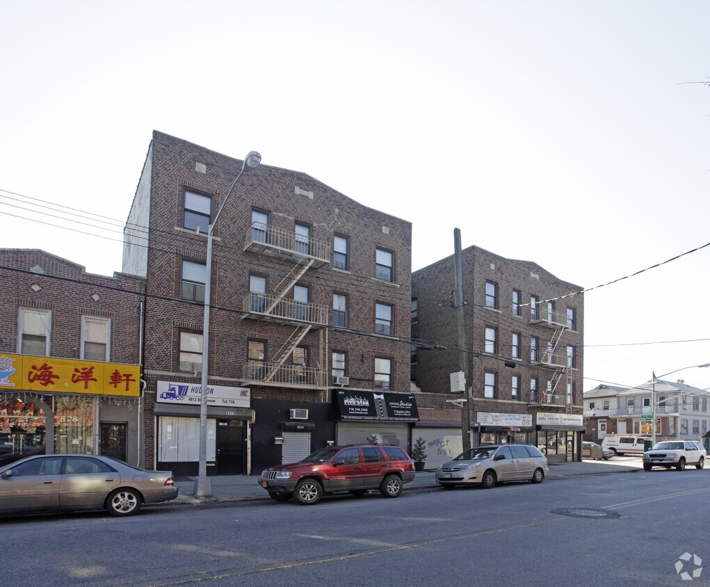 Foto del edificio - 801 70th St