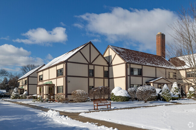 Building Photo - Cherry Valley