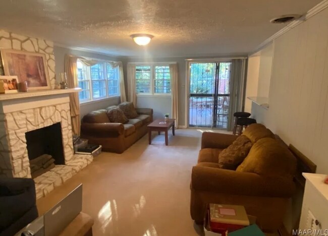 Foto del edificio - 1394 Avalon Ln