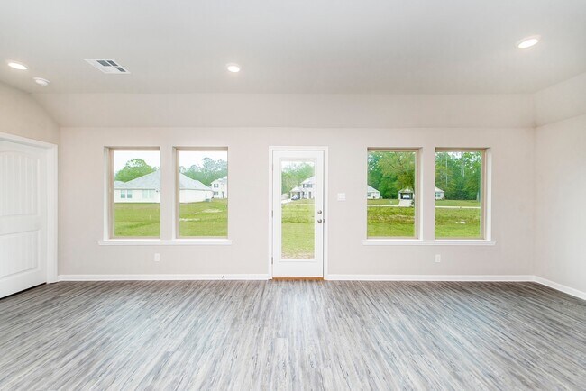 Building Photo - 18350 Fox Hollow Loop