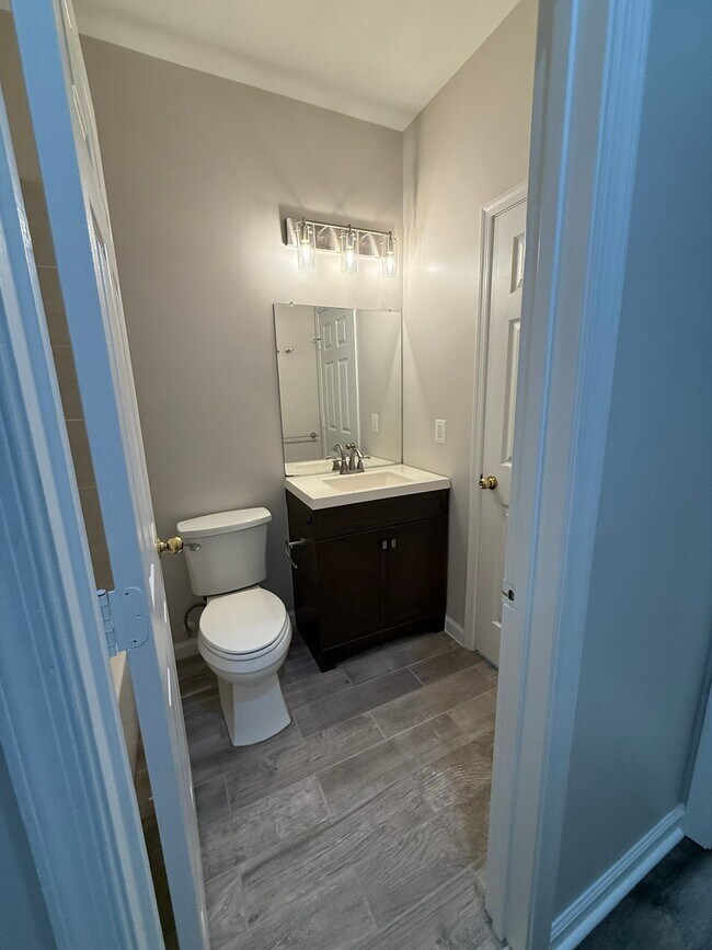 Foto del edificio - 14301 Rosy Ln