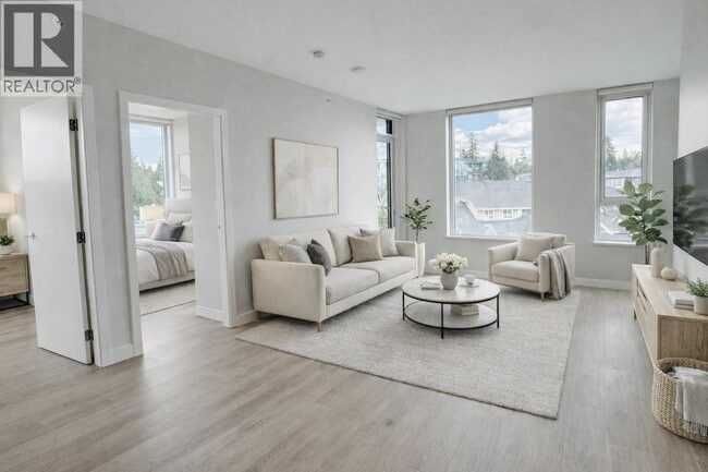 Building Photo - 567 Emerson St