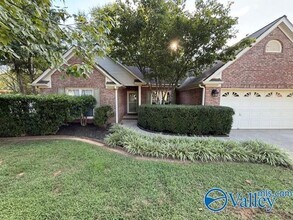 Building Photo - 113 Tumbleweed Dr