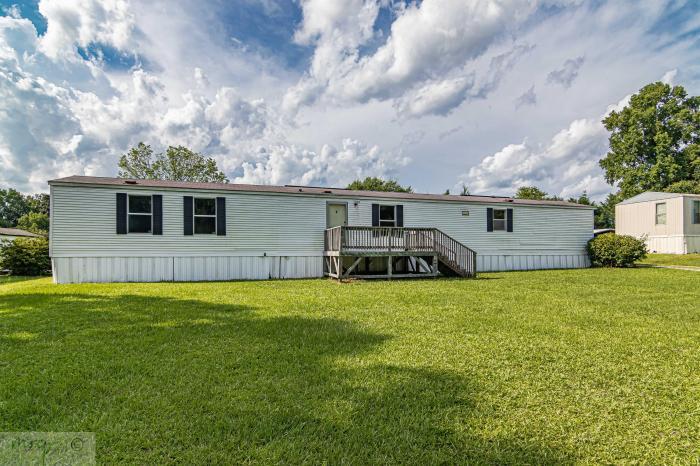 Foto principal - 3 bedroom in Princeton NC 27569