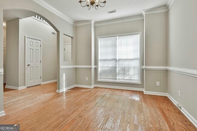 Building Photo - 12241 Crestwood Ct