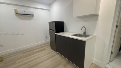 Building Photo - 1201 NW 79th Way