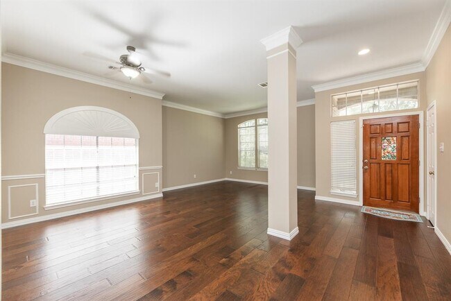 Foto del edificio - 4523 Wavertree Dr
