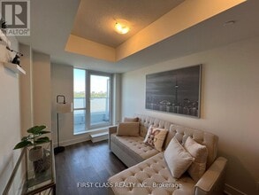 Building Photo - 188 Fairview Mall Dr Building Photo - 188 Fairview Mall Dr