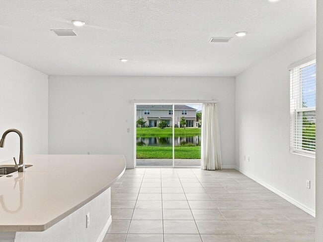Building Photo - 5739 Archipelago St