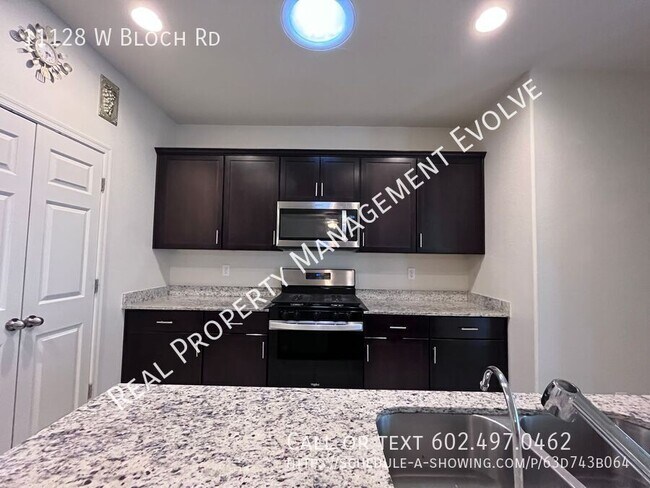 Foto del edificio - 11128 W Bloch Rd