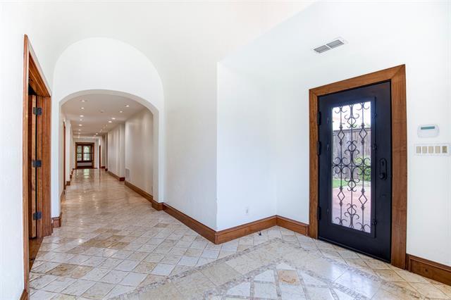 Foto del edificio - 8607 Midway Rd